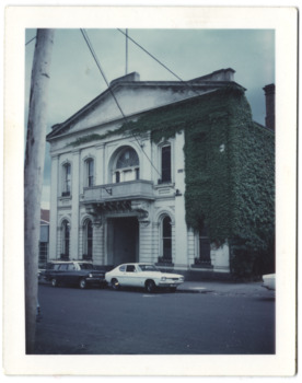 Former Kew Town Hall, Walpole Street