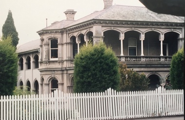 'La Verna' (formerly 'Heathfield'), 39 Sackville Street, Kew