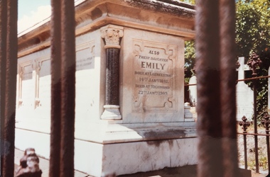 Henty family graves, Boroondara General Cemetery