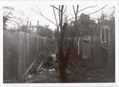  Right-of-way at rear of Parkhill Road and Lalla Street