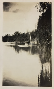 Ferry on the Yarra River at Studley Park
