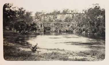 Zig-Zag Bridge on the Yarra River at Kew