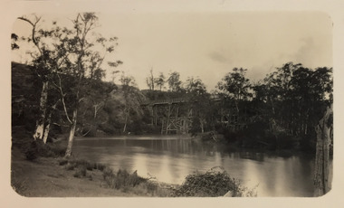 Zig-Zag Bridge on the Yarra River at Kew