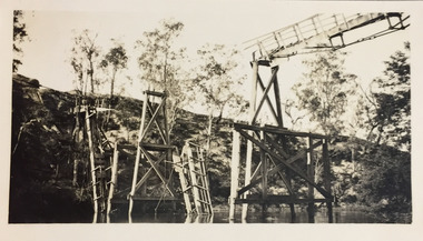 Zig-Zag Bridge on the Yarra River at Kew