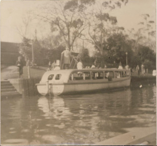 Motor launch at Princess Walk