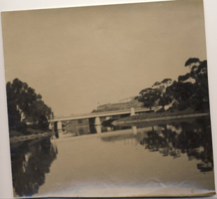 Morell Bridge, Yarra River