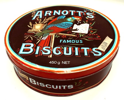 Biscuit tin
