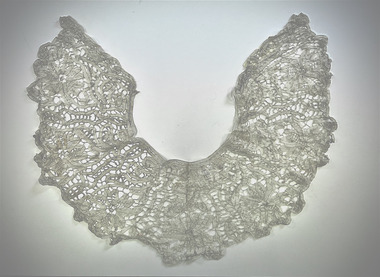Tape lace collar