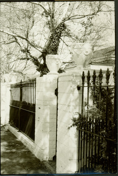 House, Highbury Grove, Kew
