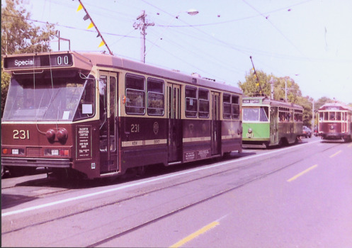 A Class 231, Y1 Class B11 & W2 Class 380 in High Street South