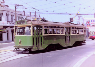 Y1 Class 611 in Barkers Road and High Street South