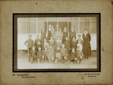  Kew East Primary School