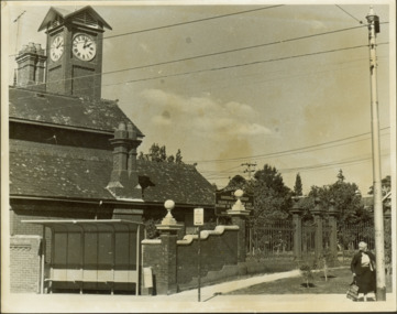 Entrance to Boroondara General [Kew] Cemetery