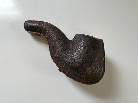 Meerschaum pipe in custom-made leather case