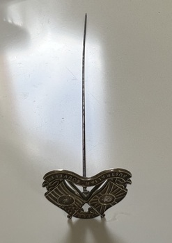Souvenir hat pin