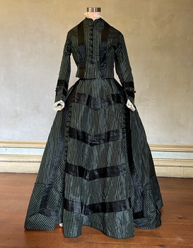Black chalk-striped outfit