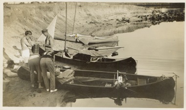 Victorian Canoe Club : Repacking