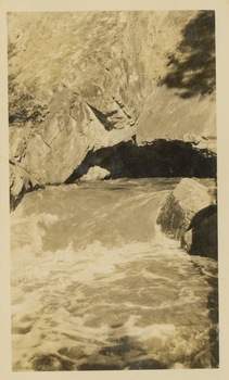 Victorian Canoe Club: Pound bend tunnel [Warrandyte]