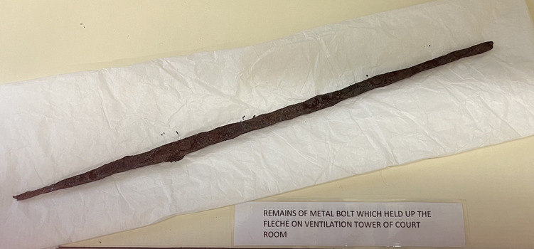 Former Kew Court House : Iron pin