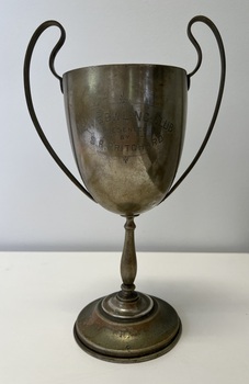 Kew Bowling Club : Skippers Average Trophy