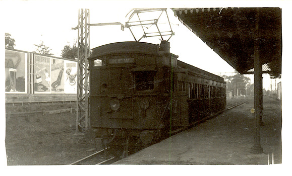 The last train at Kew Station, August 1952