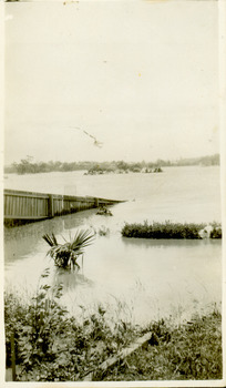 Flooding of the Yarra River in North Kew