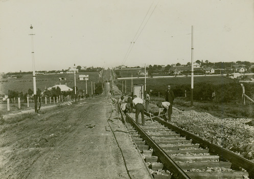 Electric tramway construction in Riversdale Road [Surrey Hills]