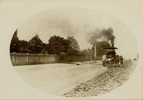 Removal of the horse tram line in Riversdale Road, Hawthorn