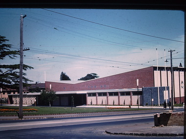 Kew Civic Hall and World War II War Memorial