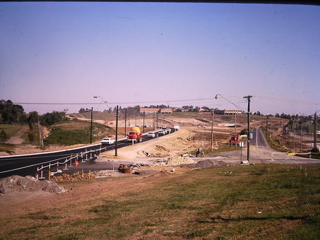 Construction of the Eastern Freeway (F19)