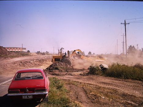 Construction of the Eastern Freeway (F19)