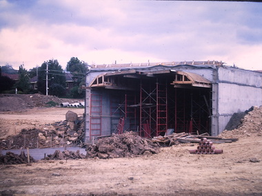 Photograph - Construction of the Eastern Freeway (F19), Ron Setford, November 1972