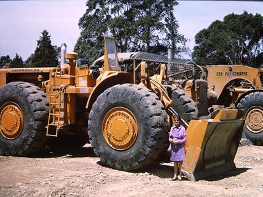 Photograph - Construction of the F19 [Eastern Freeway], Ron Setford, January 1973