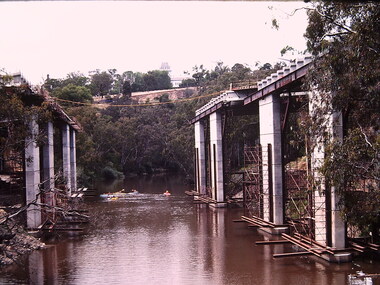 Photograph - Construction of the F19 [Eastern Freeway], Ron Setford, January 1977