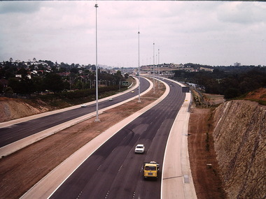 Photograph - Construction of the F19 [Eastern Freeway], Ron Setford, December 1977