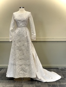 Clothing - Silk taffeta and lace wedding dress, 1960
