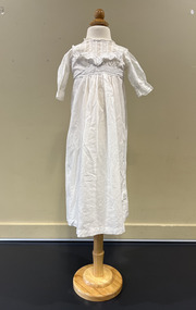 Clothing - Infant's Gown, 1899-1910