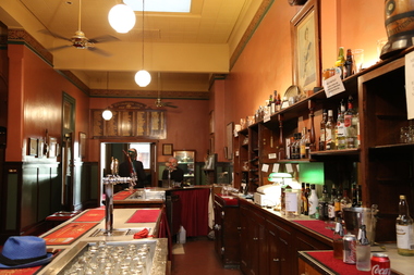 Photograph - Colour, The Bar of the Ballarat Old Colonists' Club, 2017, 23/03/2017
