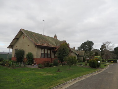 Photograph - Photograph - Colour, Clare Gervasoni, The Club Cottage, Charles Anderson Grove, Ballarat, 2017, 14/06/2017