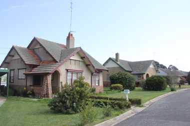 Photograph - Colour, Cottages at the Ballarat Old Colonists' Association Retirement Village, 2018, 07/12/2018
