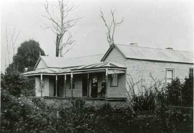Photograph, Mountain Grange Home of the Hand Family c1890, c1890