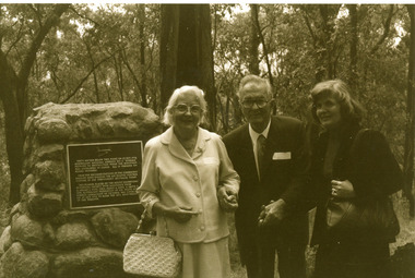 Photograph, Visitors to the site of the Kyeema Crash 1978, 1978