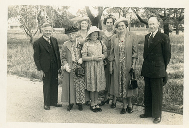 Photograph, Woolrich family and Friends