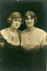 Photograph, Blanche and Jessie Gill 1924, 1924