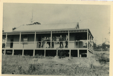 Photograph, 'Folly Farm' in Falls Road, Olinda 1914, 1914