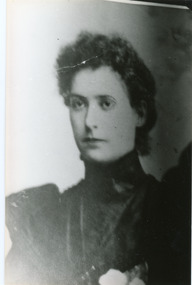 Photograph, Jeannie Green