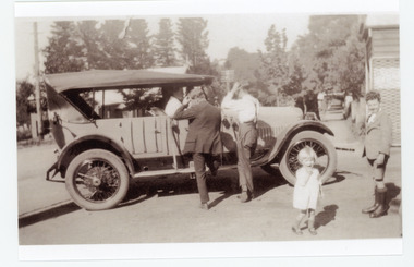 Photograph, Car in Sassafras Main Street