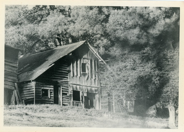 Photograph, Isaac Jeeves' Barn