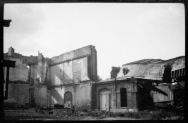 ruined buildings, les chandler_a00182.tif
