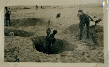 soldiers digging trenches, red cliffs00212.tif